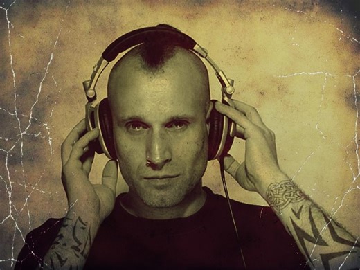 Zemřel DJ Tráva. Bylo mu teprve 60 let | FORUM 24