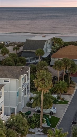 Jordan May | FL REALTOR® on Instagram: "💫New Listing | Jacksonville Beach 🏖️ JUST STEPS FROM THE BEACH! Experience coastal luxury just steps from the sand on highly desirable 26th Ave S. This beautifully maintained 4BD/4BA residence offers ocean views, an elevator, private balconies, and refined coastal finishes throughout. Built in 2017, the open-concept design is filled with natural light and perfect for entertaining or relaxed beachside living. 📍 31 26th Ave S, Jacksonville Beach 💰 $2,275