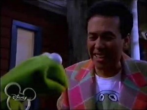 Gilbert Gottfried wins dinner with Kermit -Muppets Tonight