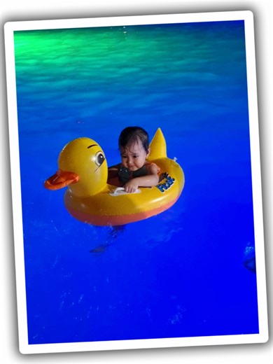 Inflatable Duck Floaters for Kids' Safety and Fun