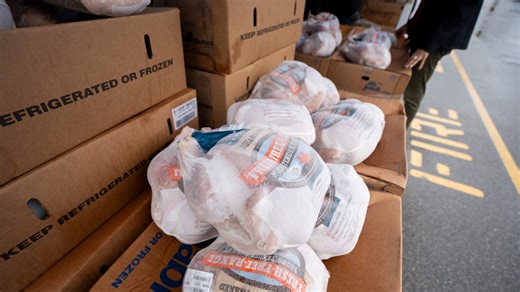 Watch as Paramus police and firefighters hand out turkeys at Stew Leonard's