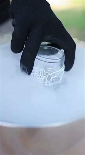 liquid nitrogen vs glass experiment 🤣 #scienceexperiment #experimnent