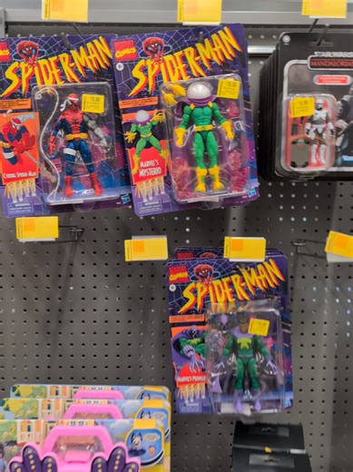 Another Trip to Walmart and another surprise find, this is insane to find this many action figures on clearance at Walmart. #ToyHunt #MarvelLegends #fyp #Toyhunting #Walmart @Art G @Nerd Affiliated @ToyScales