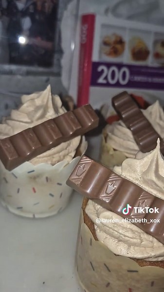 Happy birthday Lewis! 🎂 #bakingrecipe #cakedecorating #recipe #cake #baking