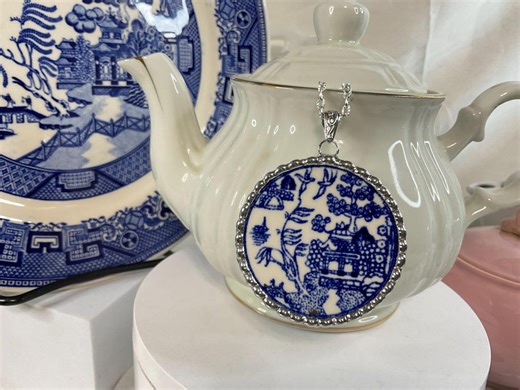 Big! Complete Blue Willow Story on a Broken China Circular Necklace - Etsy