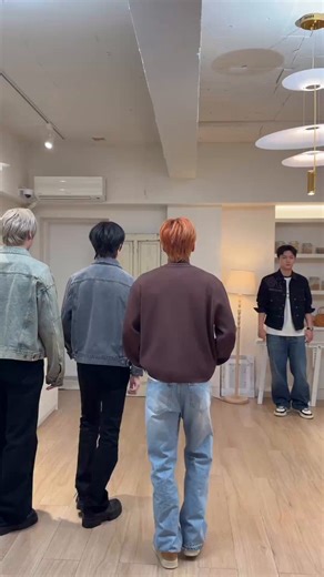 [260417] enhypen tiktok - #beomgyu #taehyun #hueningkai“#txt clinging onto me again 😼”note: the caption is a reference to a lyric from ‘stick with you’