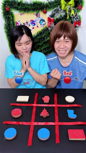 Tic Tac Toe Blue and Red