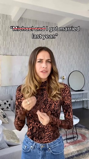 Lucie Fink on Instagram: "When to use “ME” VS “I” 👩🏼‍🏫 #grammarlesson #englishlesson"