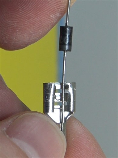 #creative #corner #amazing #diy #project #ideas #invention #repair #parts #life #hacks #tiktok_collaboration #ROMANURSUHACK #fypdongggggggg #rec #metal #fypシ #soldering #welding #iron #improvement #home #repair #diode #mini #micro #small #simple #waw #amazing #noway #american #hack #tips #trick