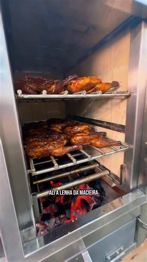 Point do Açaí D’Amazônia | Restaurante em Belém-PA on Instagram: "Várias opções de assados são uma das exclusividades da nossa unidade da Veiga Cabral! 🔥 Além das opções de tambaqui assado, temos a famosa poqueca feita com filé de filhote assados na folha de bananeira. E a novidade da vez é o nosso galetinho, que acompanha arroz à grega e farofa de banana-da-terra, por R$ 64,99. Essa opção está disponível de terça a domingo, na nossa unidade da Veiga Cabral, esquina com a Bom Jardim ou Delivery