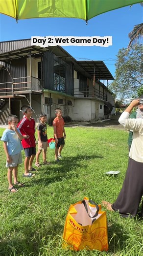 #readinglabcamp5.0 What a splashing time we had! When it comes to #readinglab’s challenges, it isn’t how fast you can run, but how quick your mind goes, goes, goes! #yearendholiday #readinglabmy #glamping @The Survivor CAMP