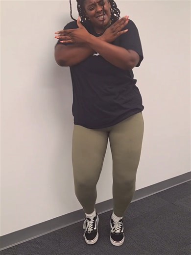 Tonight! Pull up to my Real Riddim Dance Workout class in Ridgefield, NJ at 8pm. We're tapping into the bashment vibes as summer has officially come to a close, and with this new routine it's feeling Real nostalgic. It's taking me back and I'm gonna relish in that for a bit. Come relish with me! Make sure you're following @RealRhythmDF to stay in the loop here. #riddimrydaz #realriddimdanceworkout #realvibesonly #njdancefitness