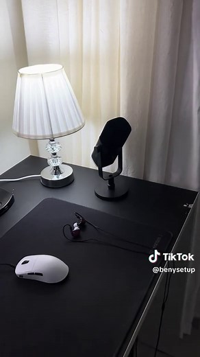 this mic looks so good #fifine #microphone @Fifine @irenefifine / #desksetup #minimalsetup #allblack #cleansetup #minimalist #techtok #technology #blacksetup