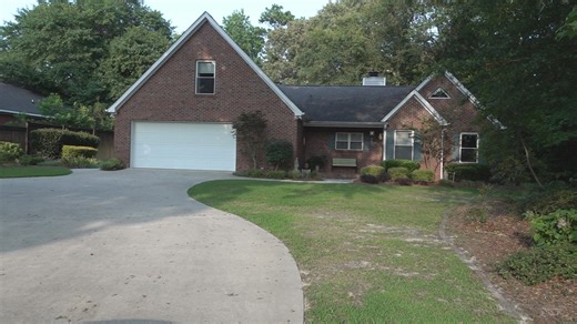 'Very shocking' | Warner Robins neighbors in shock after elderly couple found dead at their home