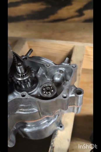 installing the CR 85 clutch #cr85 #honda