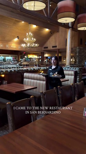 I CAME TO CHECK OUT THE NEW RESTAURANT IN SAN BERNARDINO — TIMBER RIDGE STEAKHOUSE! 🔥🥩 If you’ve been wondering what took over the former Claim Jumper location, this is it! 👀 Timber Ridge Steakhouse is bringing a new steakhouse experience to San Bernardino with steaks, BBQ favorites, hearty plates, and cold drinks. 🤠🥩🍖 👇 SEND THIS TO SOMEONE WHO NEEDS TO COME CHECK OUT THIS NEW SAN BERNARDINO RESTAURANT WITH YOU! 📍 1905 Commercenter E, San Bernardino, CA 92408 ⏰ Sunday–Thursday: 11 AM–9 