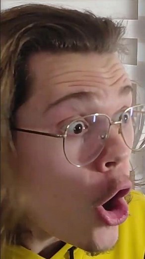 JAK ON MNIE WALNĄ PRZEZ DRZWI? 🤬 #minecraft #helloneighbor