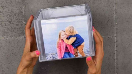 Genius DIY Photo Memory Box from Old CD Cases!