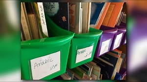 Spokane teacher uses bilingual books to help students learn English