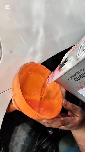 Hydraulic shock absorber computerbalance fill oil #auto #engine#mechanic#shorts#automotive #mechanicshop #carcare #service #automotive #mechaniclife | The Mechanic Works