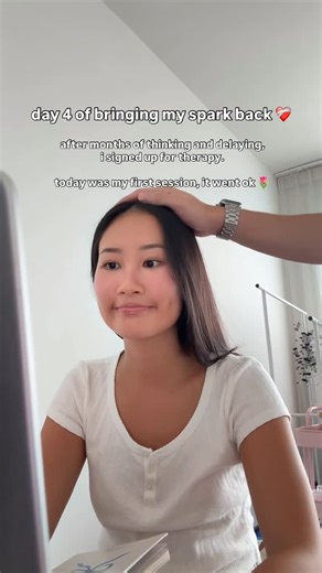 SABRINA UYÊN LƯU 🌸 on Instagram: "baby steps 🐥 #anxiety #therapy"