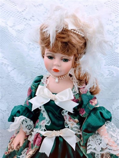 Beatrix Haunted Doll ~ 17" Sly-eyed Victorian Vessel ~ Paranormal ~ Ambitious ~ Motivating ~ Wants Women to RISE - Etsy