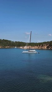 Out here, the sea doesn’t ask questions. It moves. It breathes. ​ And when you sail with it, you become part of something wild and pure.​ A Gunboat isn’t just built to take you far. It’s built to make you feel free, fast, and fully alive.​ 🌇 #Gunboat #Sailing #Lifestyle #Adventure #FastCruising | GUNBOAT