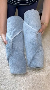 3M views · 28K reactions | Towel folding hack you’ll wish you knew sooner! #TowelFolding #HomeHacks #BathroomTips #OrganizedHome #LifeHackIdea #SimpleLiving #InstaHacks #TidyHome #lifehack | Annaknows | Facebook