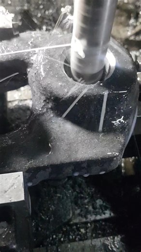 Basic Working Process of a Manual Milling Machine