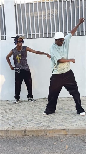 Gooo 🔥🎞️ #hennsoltheegrim #dance #mozambique #mozambiquedancefreestyle #hitdemfolksmozambique