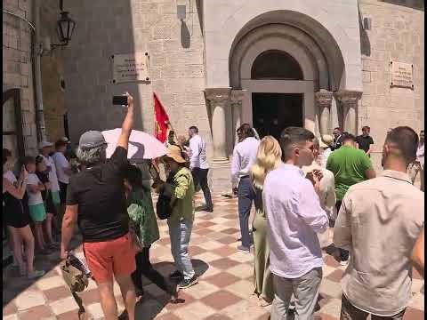 Walking the Wall #kotormontenegro