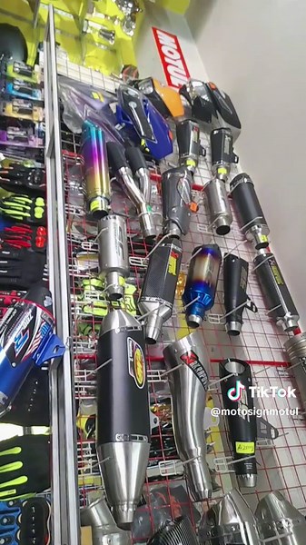 Motorcycle Exhaust Pipes: Colors and Brands Overview