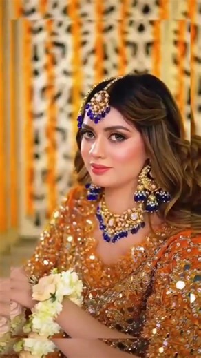 #mehndi bride #mehndi bride latest design lehnga #amazing bride look