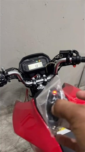 Controle antifurto para moto com partida e bloqueio ￼