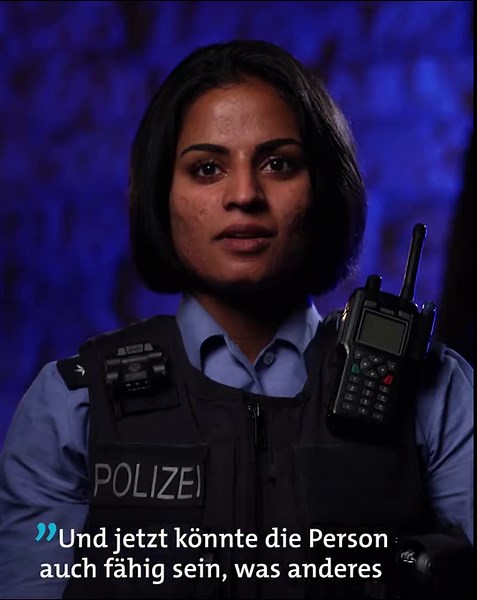Polizistin Anja startet immer positiv in den Tag