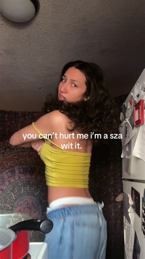 taylor swift yo ahhhh with the quick sand ; thank you ,next !! 🎶 #sza #downforwhatever