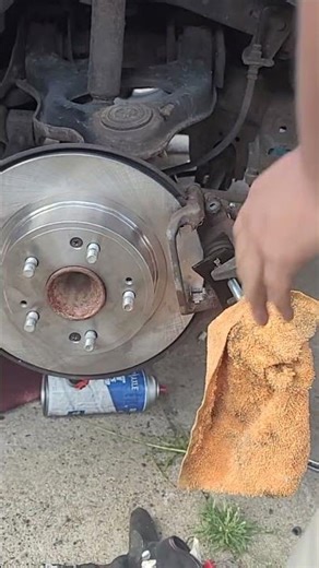 2008 Honda Accord Front Brake caliper compression DIY Fail