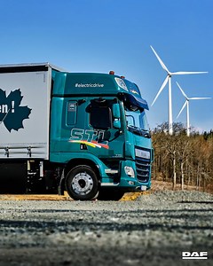 7.2K views · 57 reactions | STL Logistik AG is proud of its new green-green electric truck. Our DAF CF Electric helps the German logistics experts to reduce their carbon footprint. Congrats with this milestone-truck STL Logistik AG #wirliebenlogistik | DAF Trucks N.V. | Facebook
