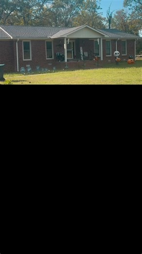 Get your roof aesthetically done too! Give us a call at 615 648 3122 #EagleRoofing #RoofingTn #Roofing #Fyp