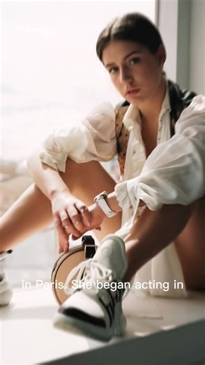 Adèle Exarchopoulos is a French actress born 22 November 1993 in Paris. She began acting in childhood after her parents enrolled her in drama classes to help overcome shyness, leading to early roles in French television and film. Her first feature appearance came in Martha (2005), followed by supporting roles in Boxes (2007) and Tête de Turc (2010), where she began receiving attention for her natural screen presence and emotional depth. Her international breakthrough arrived in 2013 with Blue Is