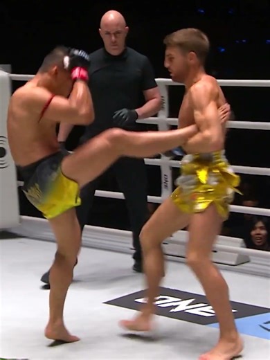 Smooth like butter 🧈 Will Jonathan Haggerty get the W against Yuki Yoza at ONE SAMURAI 1?