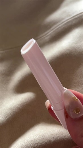 Plumping Lip Gloss Shade Ruby Sparks — MAC's Best