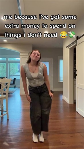 having a little extra money and suddenly everything feels necessary 😂💸 #POV #FunnyDance #DanceTrend #FunnyReels #TikTokTrend #Gimdi #Kybba