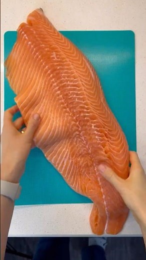 This Salmon Makes Fat Loss Easier (High-Protein Recipe) #caloriedeficitmeals #fatburningsecrets
