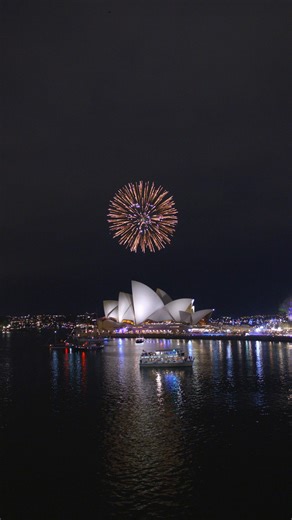 20K views · 915 reactions | From the last rays of 2023 to the first moments of 2024! There's truly no better way to welcome the New Year than with the breathtaking spectacle of Sydney's New Year's Eve fireworks in the iconic Harbour! 拾 Cheers to a year filled with love, laughter, and incredible moments! 壟 #SydNYE : IG/ Matt.lambley X Sydney #feelnewsydney | Sydney.com | Facebook