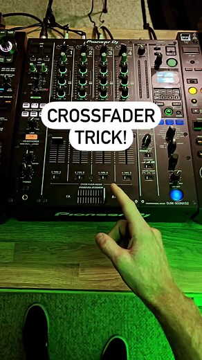 1.7K views · 25 reactions | How to use the Crossfader to add a rhythm! | Phil Harris | Facebook