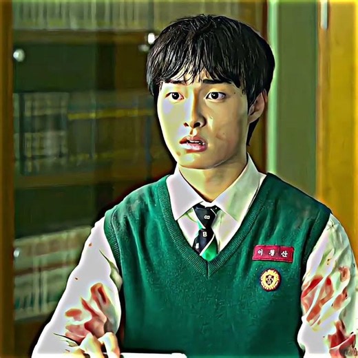 Gwi-nam this scene is ☠️🔥 🎬 All of us are dead #allofusaredead #kdrama#shorts#youtubeshorts #viral