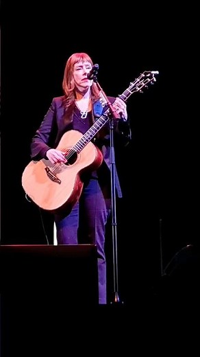 Suzanne Vega - Luka, live, 2023
