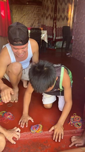 1M views · 13K reactions | Biteranong tikasan vs student na tikasan ! #LaroNgBatang90s #highlightseveryone #viralpost2025 #highlightsシ゚ #fbreels #fypシ゚ #forintertainmentpurposesonly #everyone #batang90s #batangprobinsya | Salvador N Villapaña Jr. | Facebook