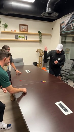 The sticky hand challenge ✋😲 #minigame #challenge #dudeperfect | Dude Perfect